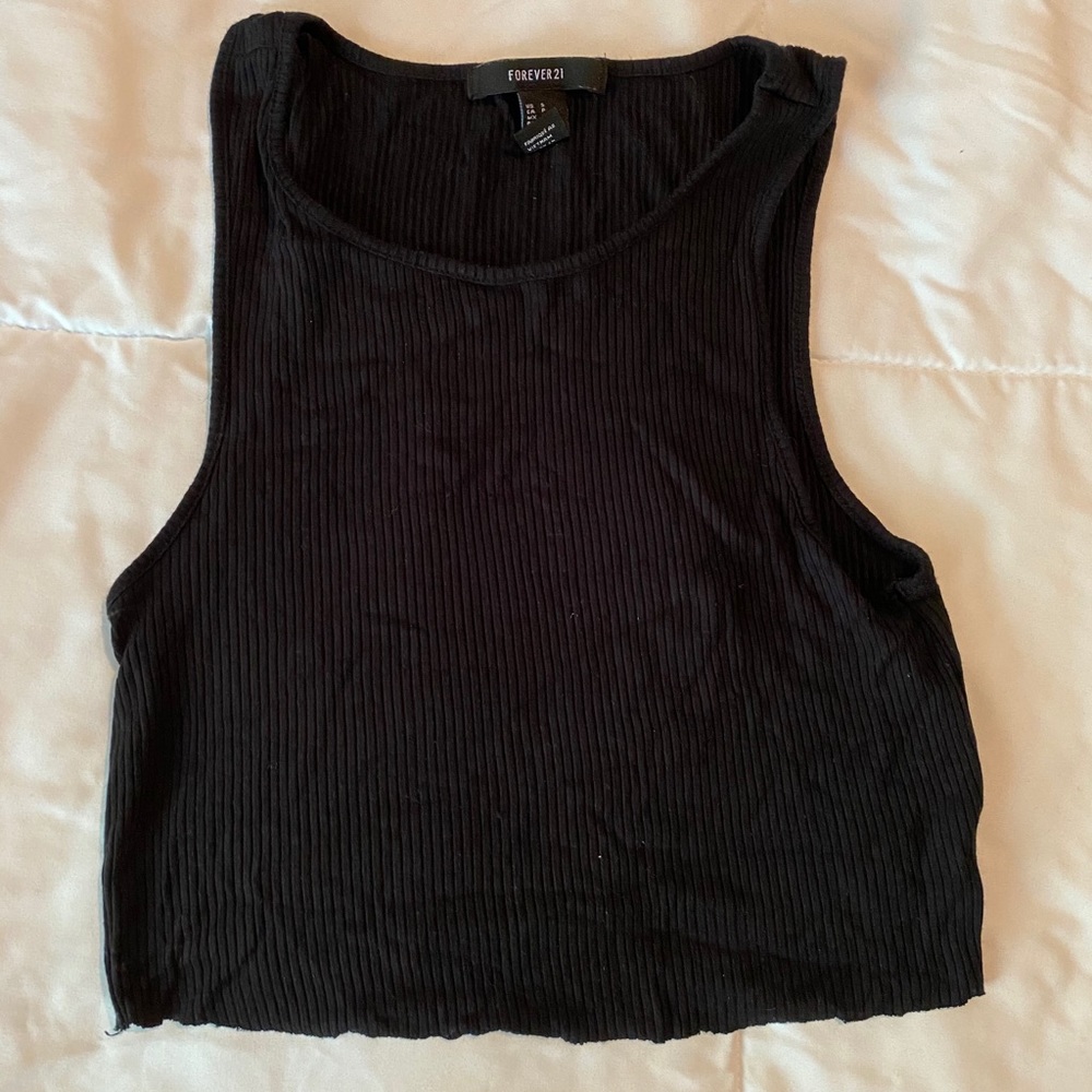 black ribbed tank top🖤